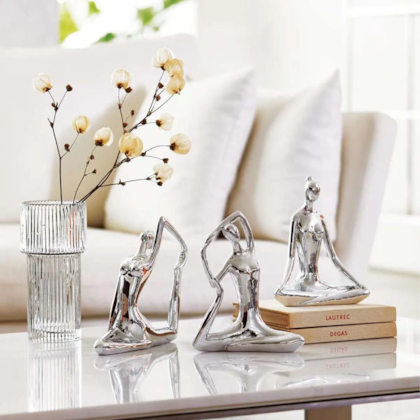 Escultura Yoga Prata em Porcelana - Mart